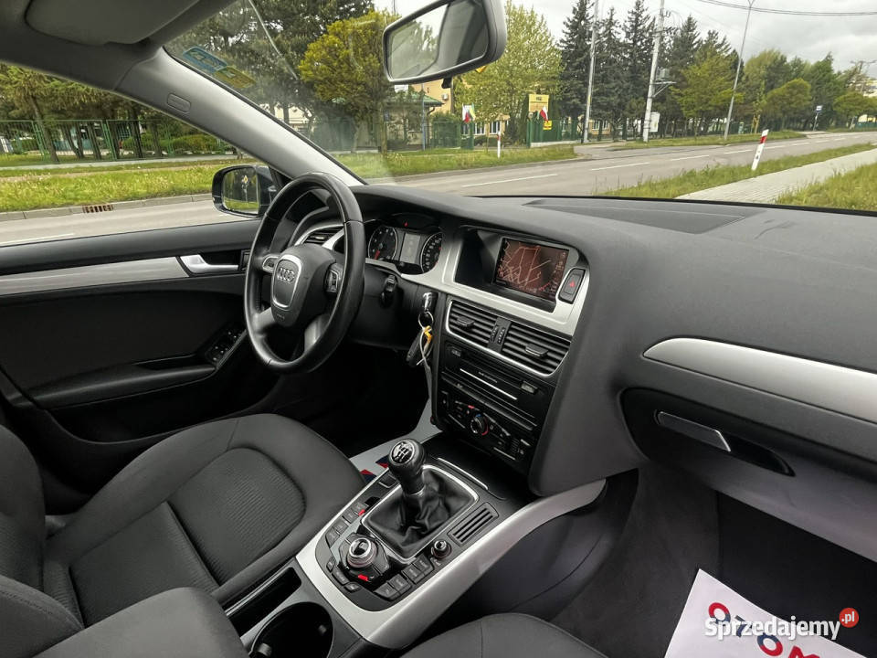 Audi A4 Audi A4 B8 18B 2010r Klimatyzacja autoalarm