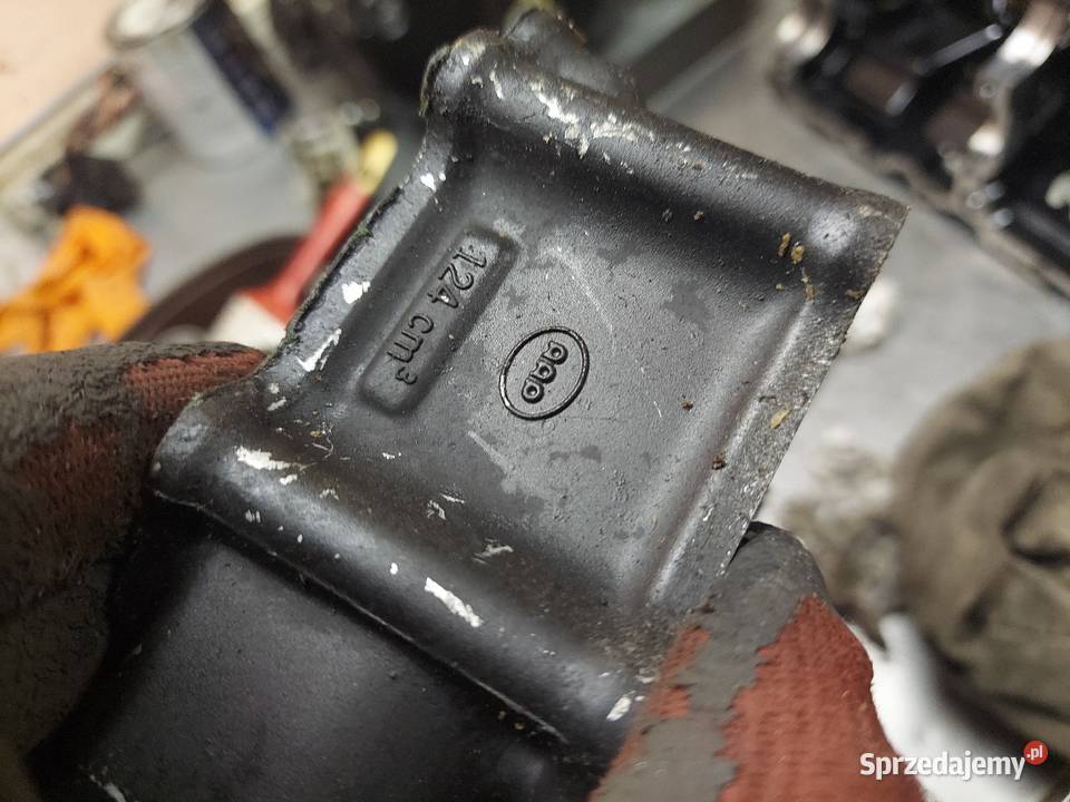 Honda CBR 125 jc34 cylinder CBR125 tuleja tłok