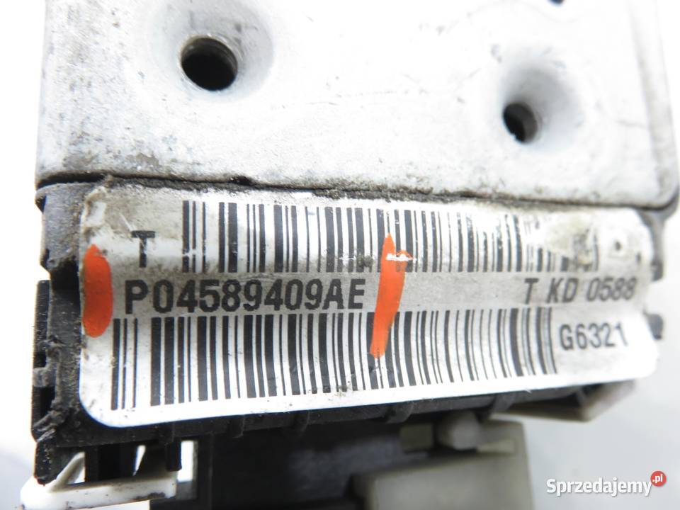 ZAMEK LEWY PRZEDNI JEEP PATRIOT P04589409AE