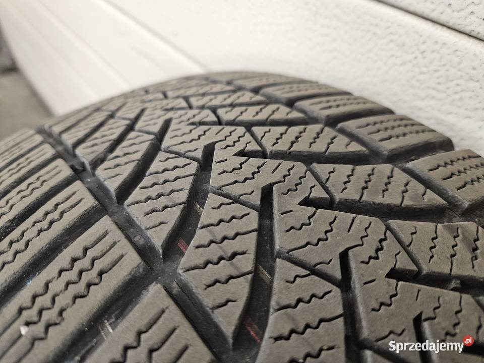 1 20555 R16 91H Semperit SpeedGrip 3 6mm 2020r 205