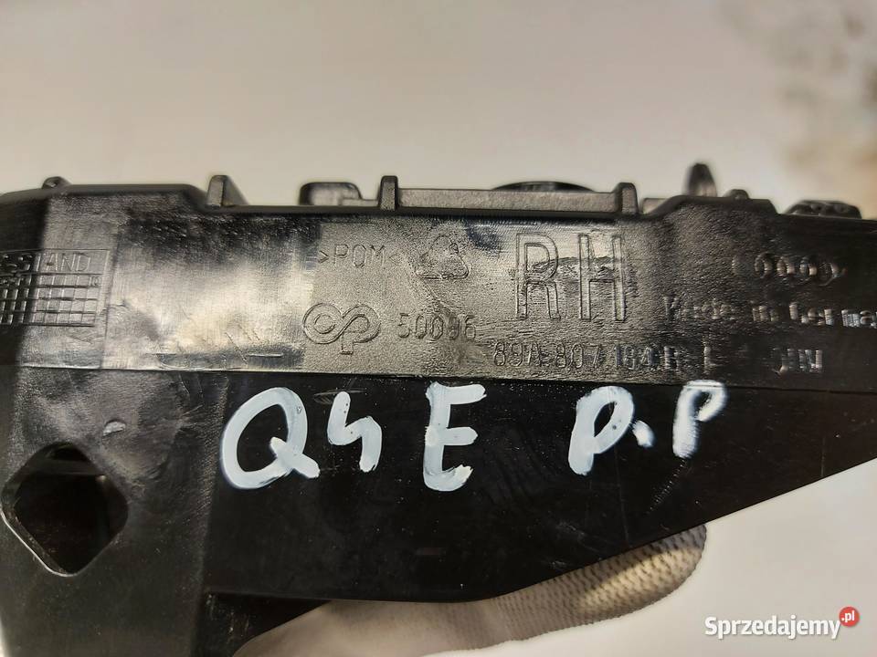 Audi Q4 ETRON 89A 89E ŚLIZG ZDERZAKA PRAWY PRZÓD