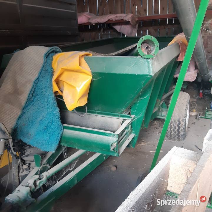 Rozsiewacz RCW 3 Piast nieuszkodzony Przytoczna