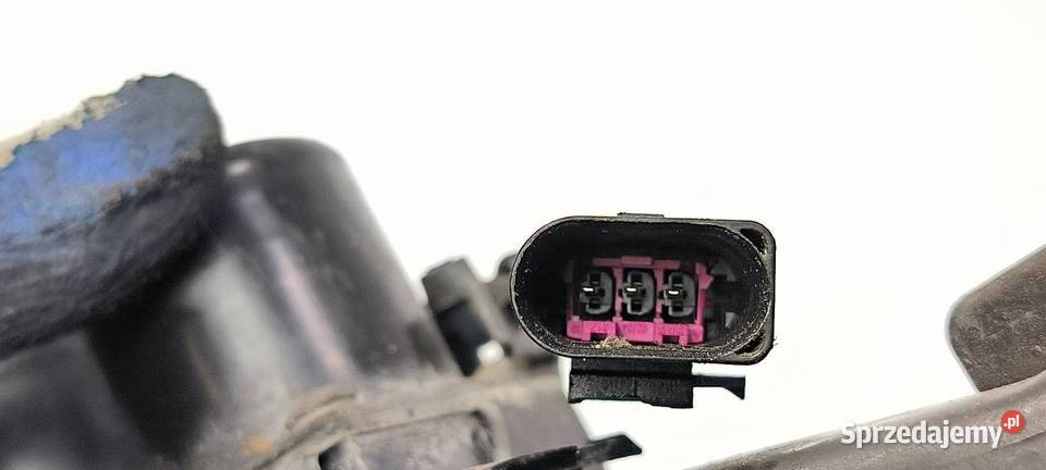 POMPA WODY VOLKSWAGEN PHAETON 3D1959617G Lipno