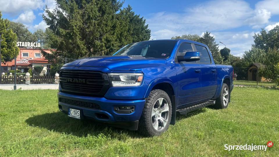 RAM 1500 57LARAMIE HEMI V8 4x4 2018r Ślesin sprzedam