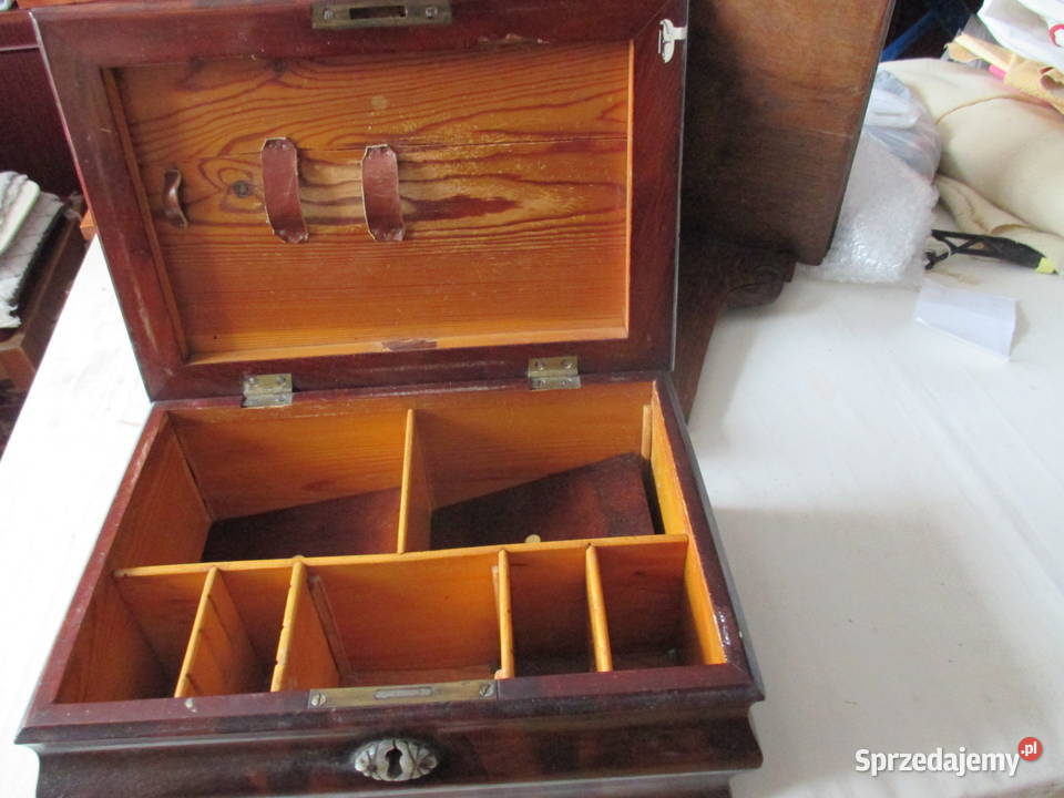 Piękny palisandrowy kuferek Antyki, Sztuka, Kolekcje Stargard
