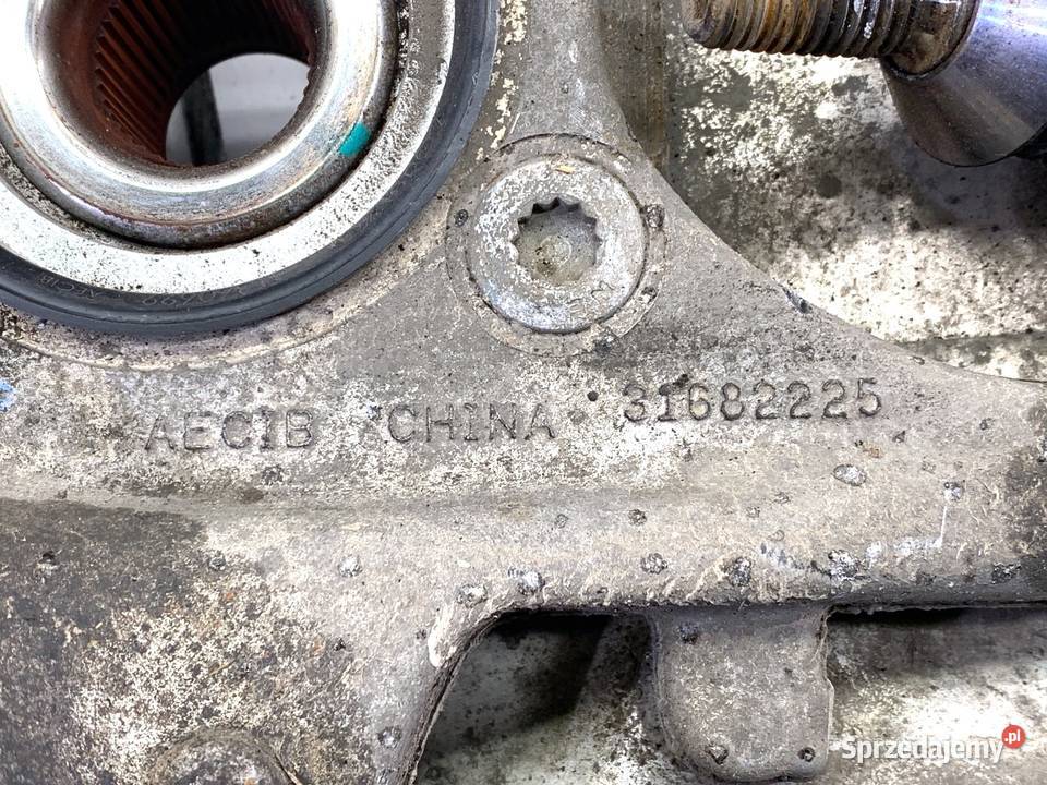 ZWROTNICA LEWY PRZÓD VOLVO S90 II 20 303 osobowe Zwrotnice