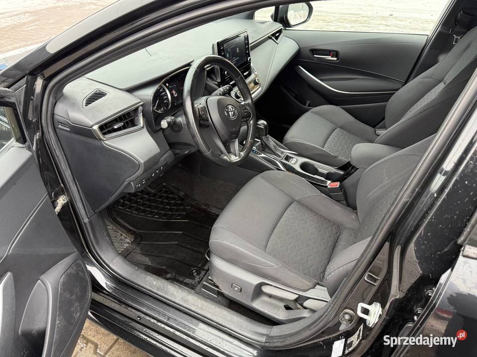 Toyota Corolla 18 hybrid bezwypadkowy Warszawa