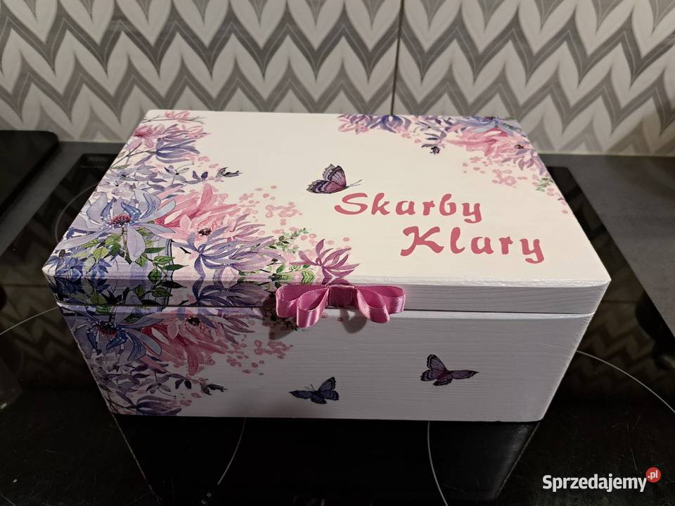 Kuferek kwiatowy z imieniem decoupage urodziny Kędzierzyn-Koźle sprzedam
