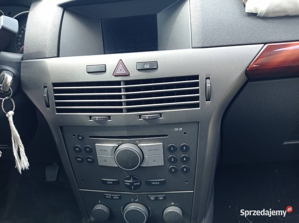 Opel Astra 17 CDTI Kombi 2005 r dawca części osobowe Szklarka Myślniewska