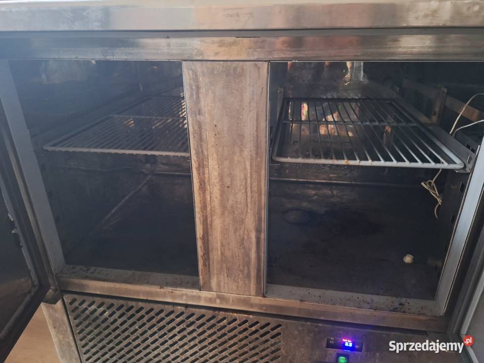 Stół rozbiorowy z szafkami Warszew sprzedam