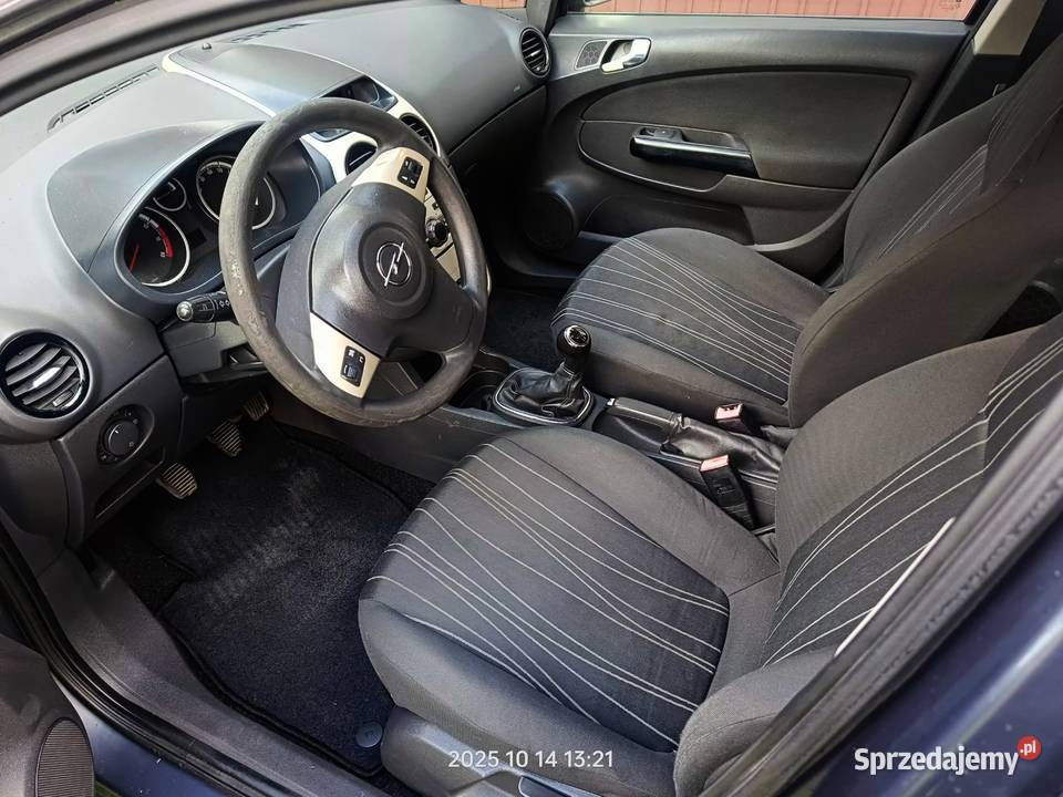 Opel Corsa D 12 benzyna 80 2008r 5drzwi Nur