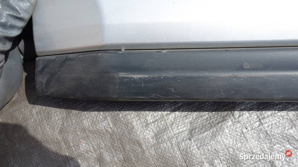 LISTWA DRZWI LEWY TYL MITSUBISHI OUTLANDER III Ruda Śląska