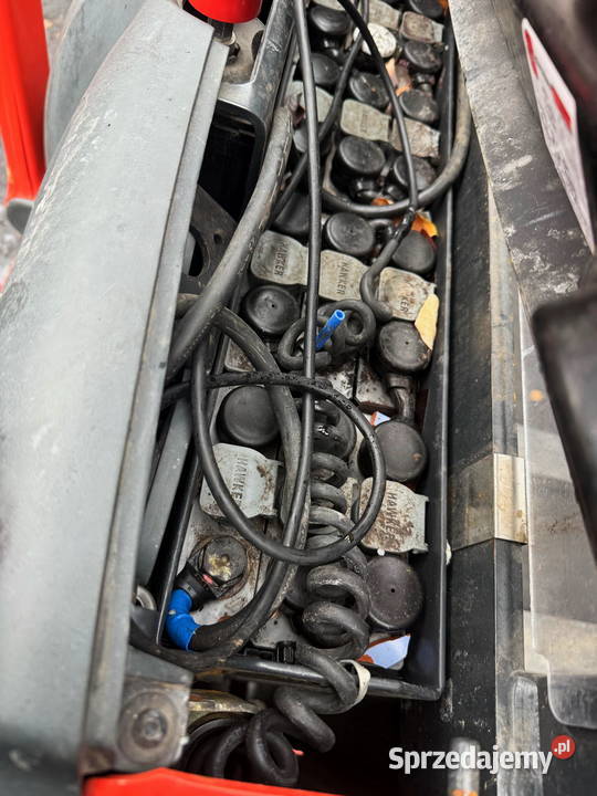 paleciak elektryczny z masztem LINDE L10B Linde