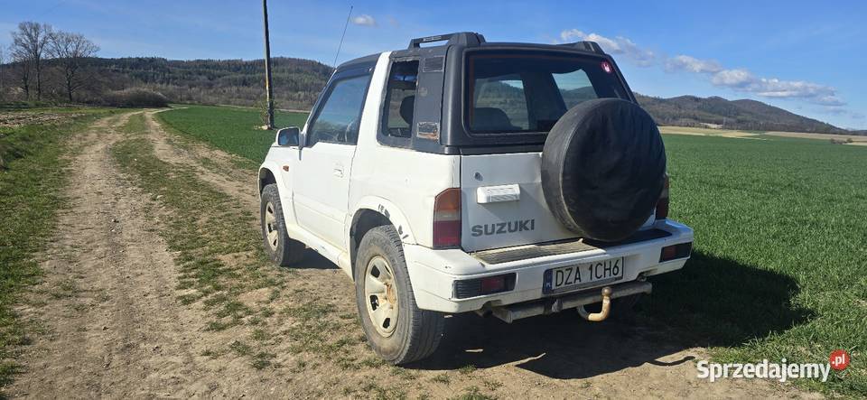 Suzuki Vitara 20 benzyna Rok produkcji 1999 Kamieniec Ząbkowicki