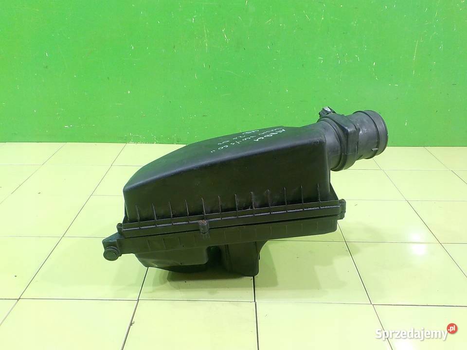 VOLVO V60 I S60 II 20 D3 11r obudowa filtra Obudowy filtrów Obudowy filtrów Suków