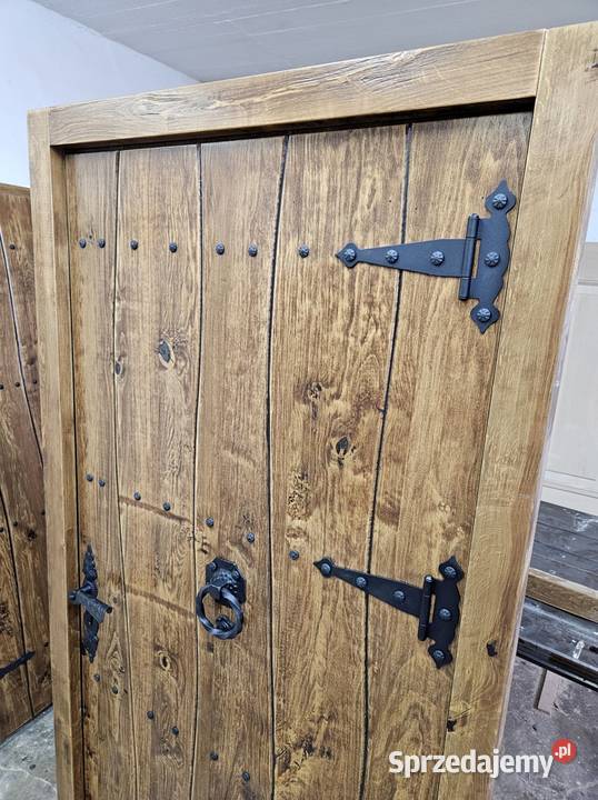 Drzwi DŁUGOSZ drewniane zewnętrzne góralskie Kępno sprzedam