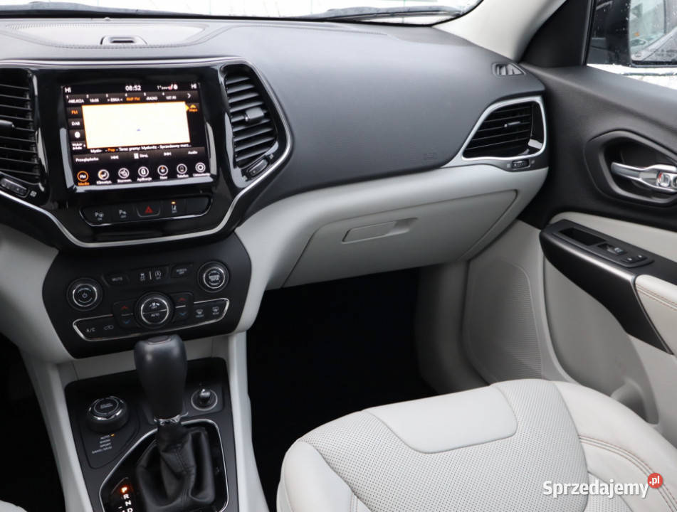 Jeep Cherokee 20 TGDI światła do jazdy dziennej Piaseczno sprzedam