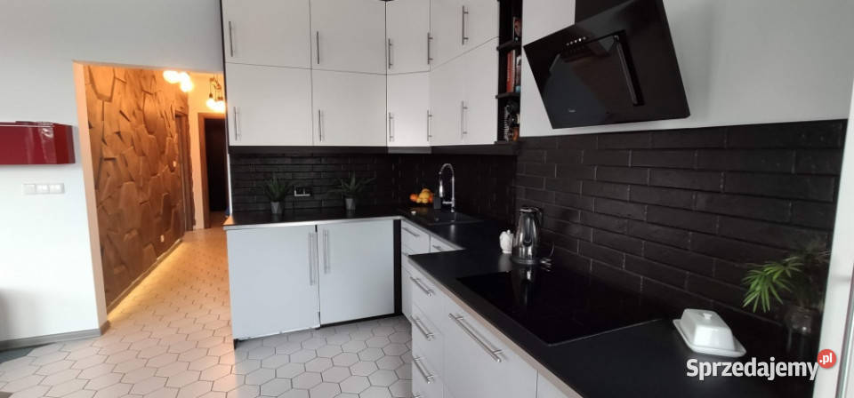 Piękny apartament z dużym tarasem i ogrodem na balkon Warszawa