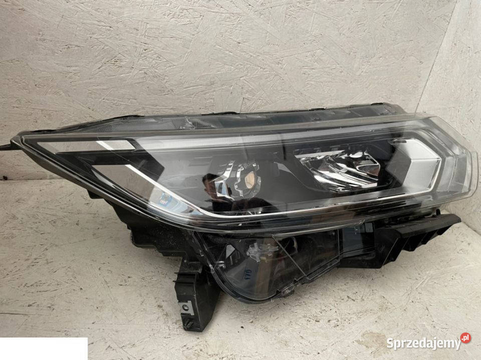 Nissan qashqai reflektor full Led prawy osobowe lubelskie