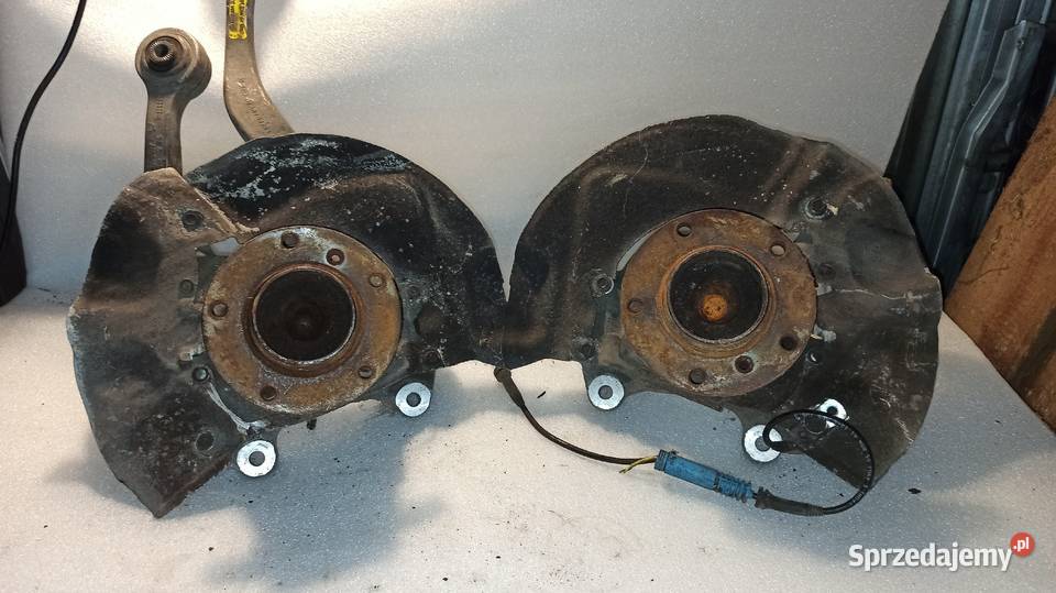 Zwrotnica Przód lewa prawa Bmw e60 e61 Piasta