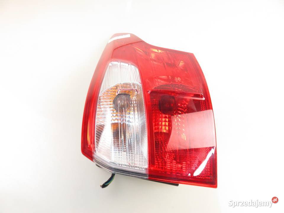LAMPA PRAWA TYLNA FORD FOCUS MK3 Turnier