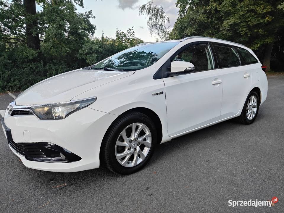Toyota Auris 18 Hybrid tempomat Borzęcin