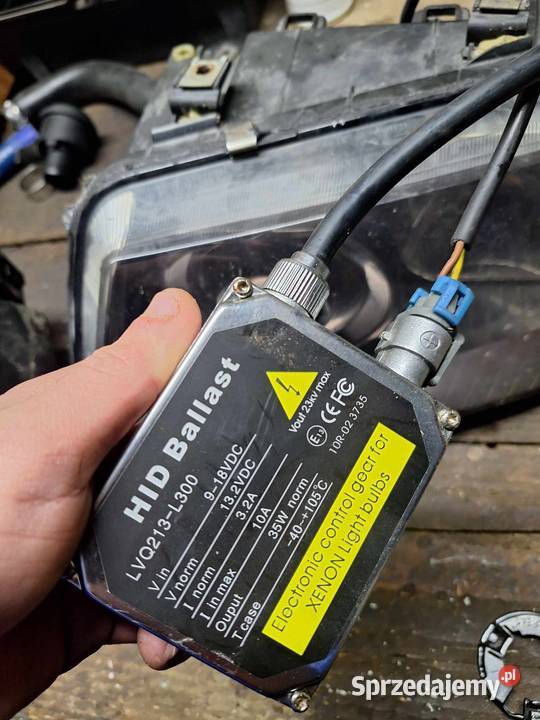 Lampy Xenon OEM Hella A3S3 8L polift śląskie Radlin sprzedam