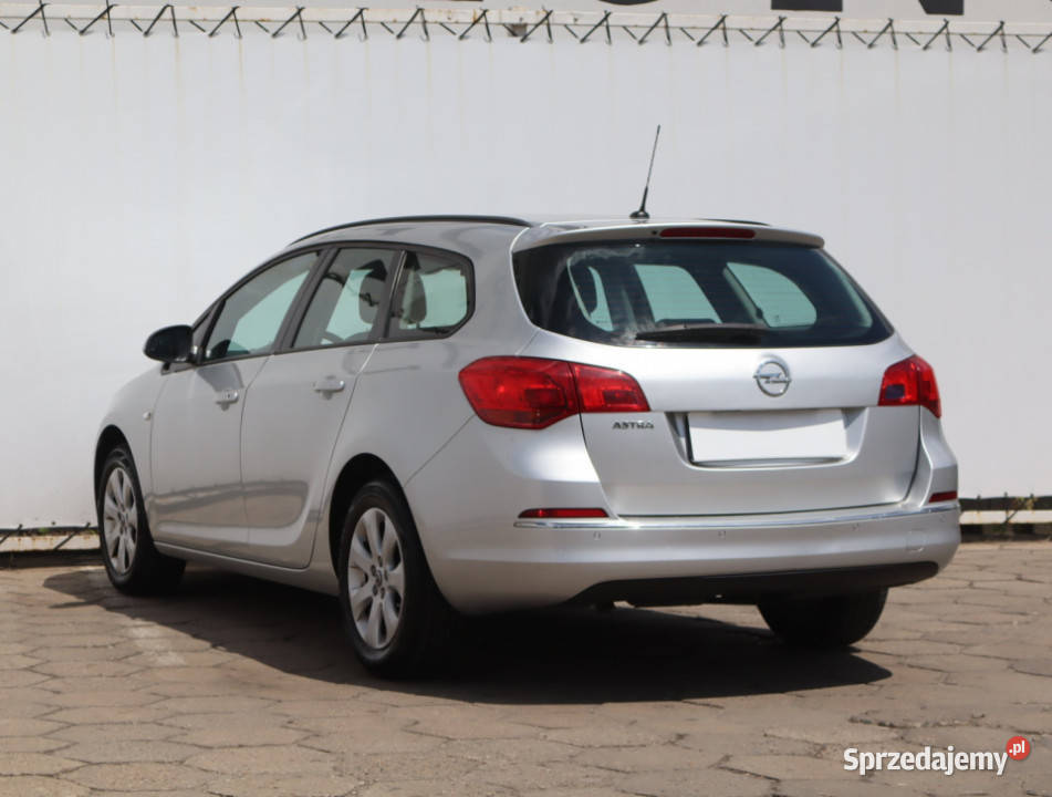 Opel Astra 14 T manualna Łódź