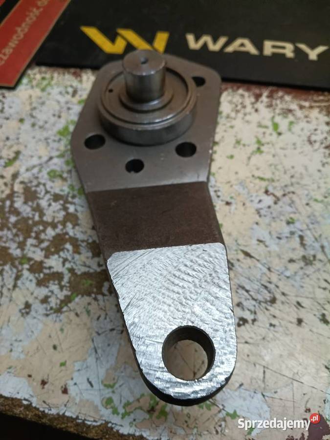 Dźwignia dolna lewa C385 Układ kierowniczy i oś przednia Płock