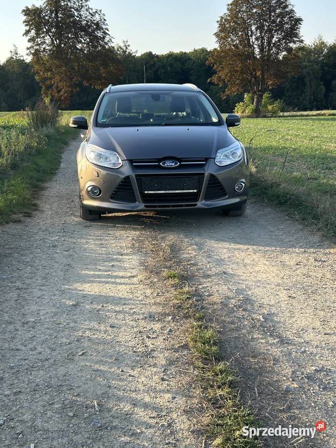 Sprzedam Forda benzyna Focus świętokrzyskie Klimontów