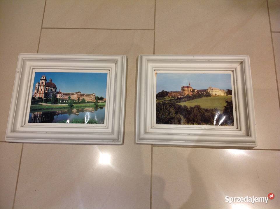 Stare Obrazki w Gipsowej Białej Ramce 2 lata