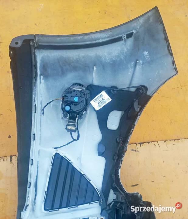 FORD FOCUS MK3 KOMBI 2014 RP ZDERZAK PRZÓD Radom