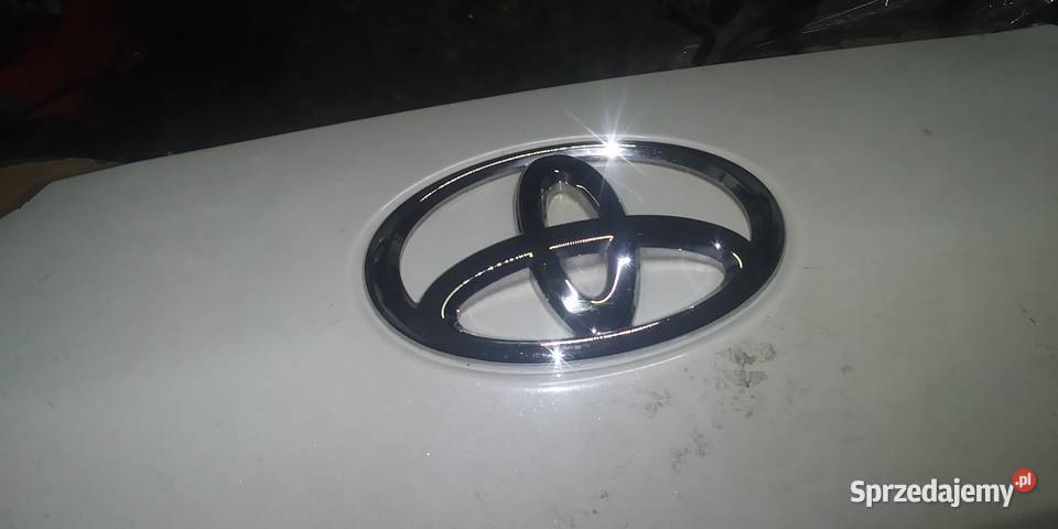Logo znaczek toyota yaris Lubin