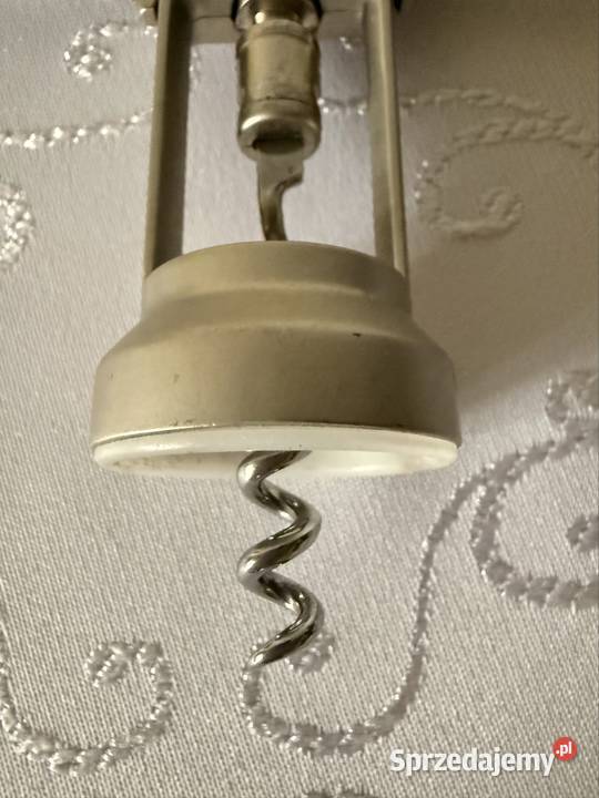 Korkociąg skrzydłowy metalowy motylkowy do wina Stojaki na wino