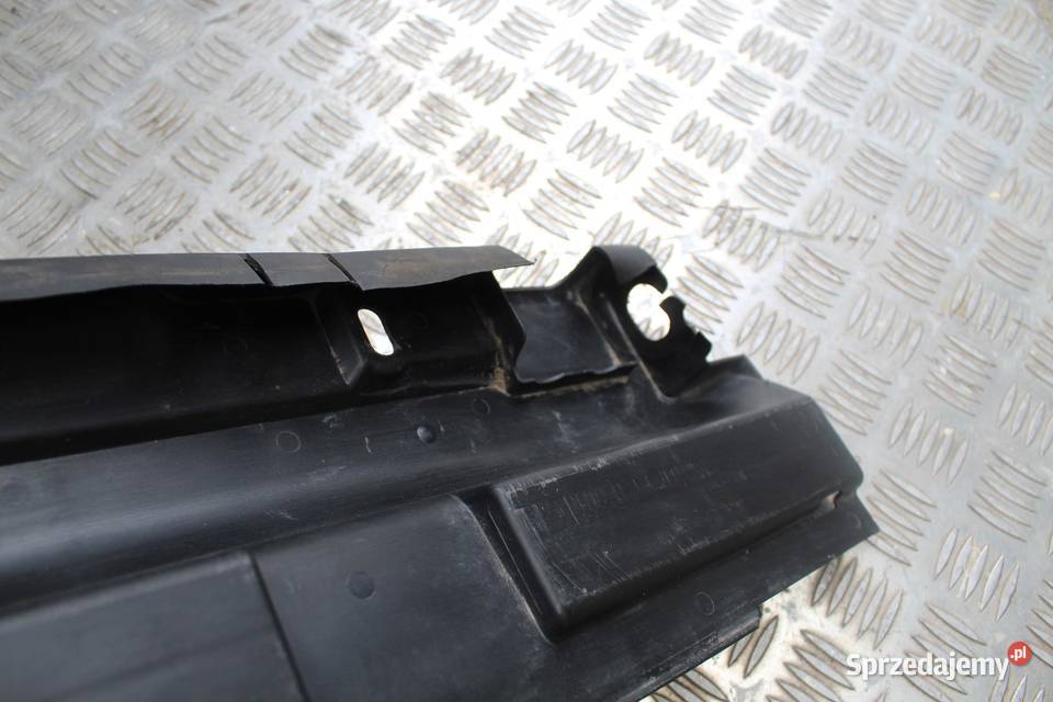 KIEROWNICA WLOT POWIETRZA MERCEDES W203 18 K osobowe