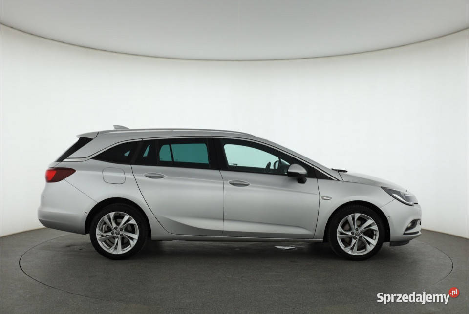 Opel Astra 16 CDTI Rok produkcji 2017 Piaseczno