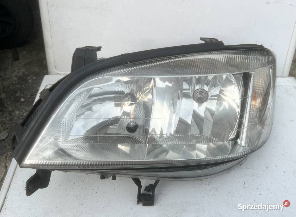 Lampa lewa przód Opel Zafira A osobowe Ostrzeszów