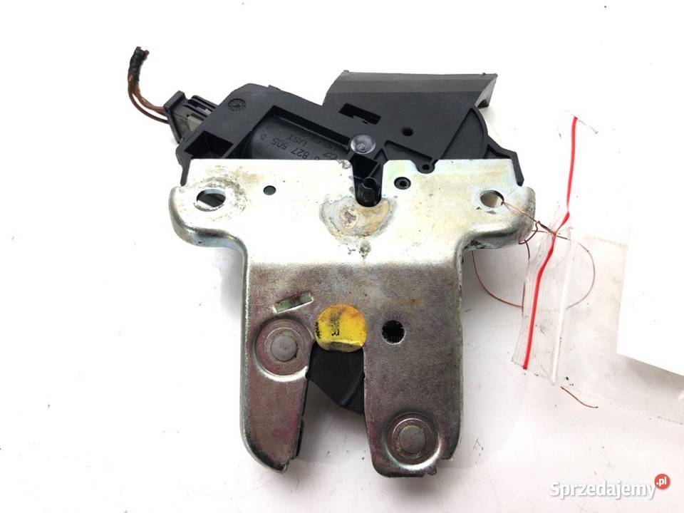 ZAMEK KLAPY TYŁ VW PASSAT B6 SedanLimuzyna podkarpackie