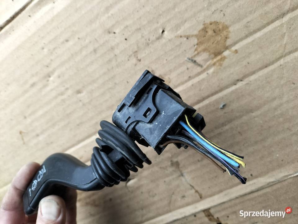 PRZEŁĄCZNIK WYCIERACZEK Zafira A 90124931 Kamień-Kolonia