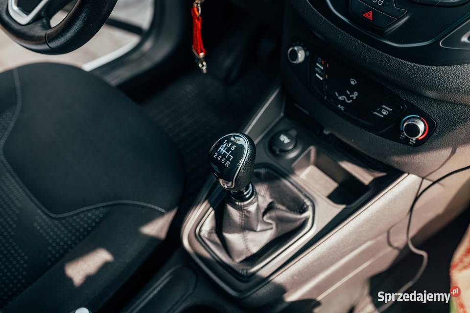 Ford Transit Courier MCA 15 Diesel Van 2019 Poznań sprzedam