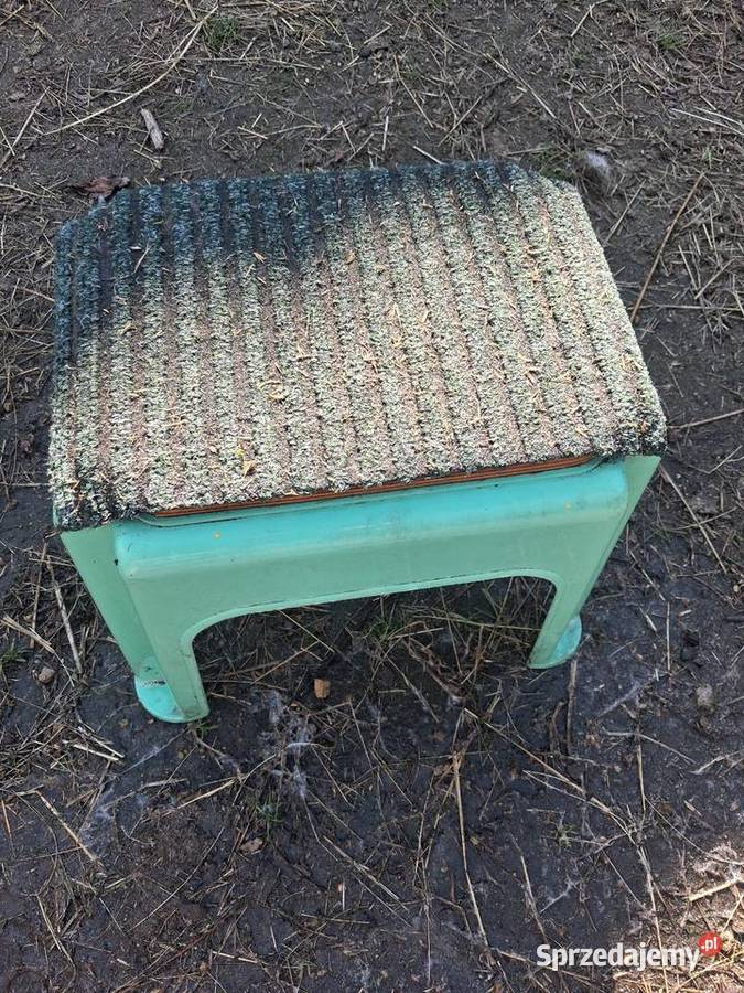Taboret plastikowy