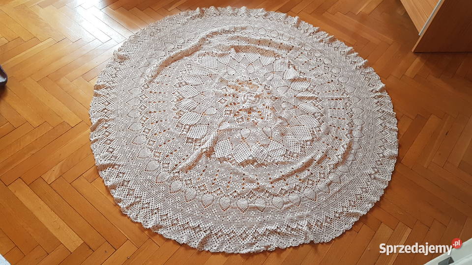 Duża okrągła serwetka robiona na szydełku beżowy Myszków