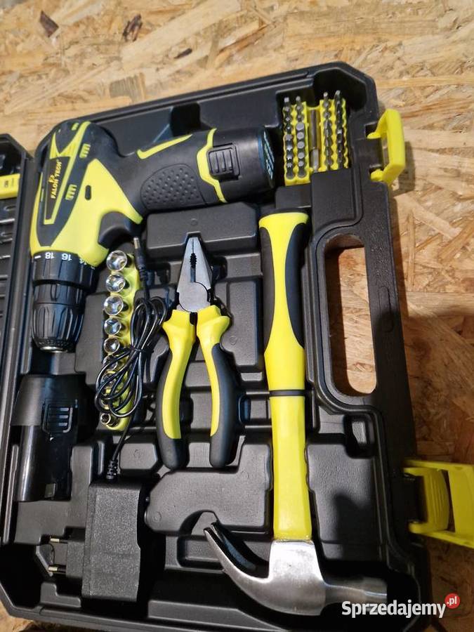 Zestaw narzędzi wkrętarka młotek szczypce 68el Głogowa