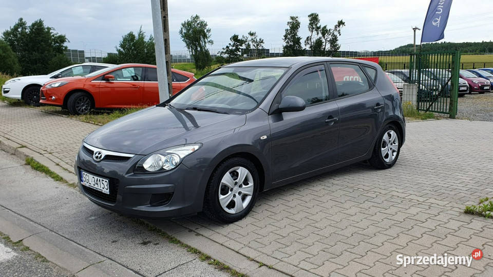 Hyundai i30 Niski przebieg zadbane autoSprawna Zarejestrowany w Polsce Przyszowice sprzedam