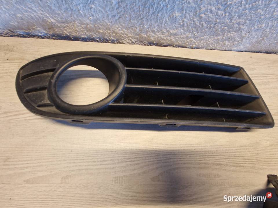 Kratka zderzaka Vw Polo 200509 strona prawa Kwilcz