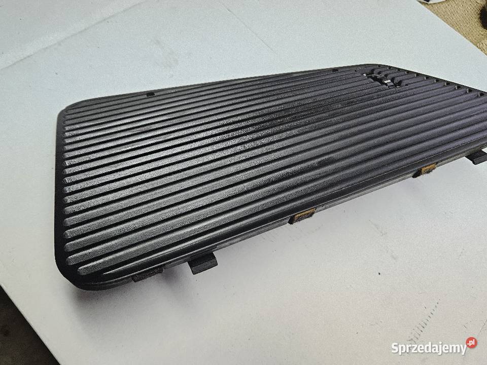 Bmw e32 Kratka nawiewu deski rozdzielczej Rok produkcji 1990