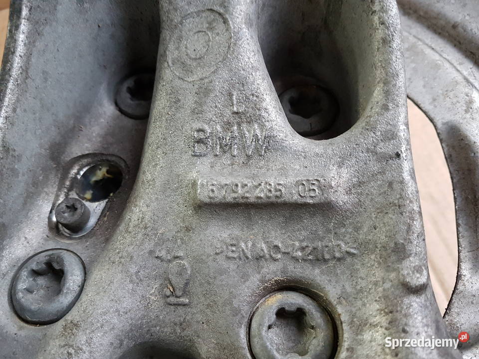 BMW 1 120 F20 f21 LIFT zwrotnica piasta łożysko Legnica