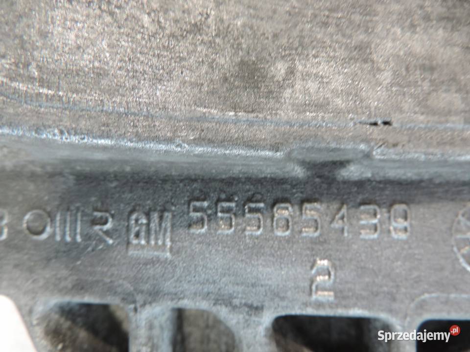 OPEL ASTRA J IV 13CDTI ŁAPA WSPORNIK SILNIKA Zawieszenie silnika