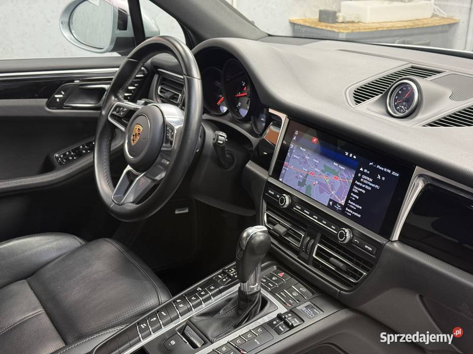 LIFT 20 Benzyna 265 92 przebiegu GWARANCJA Poznań