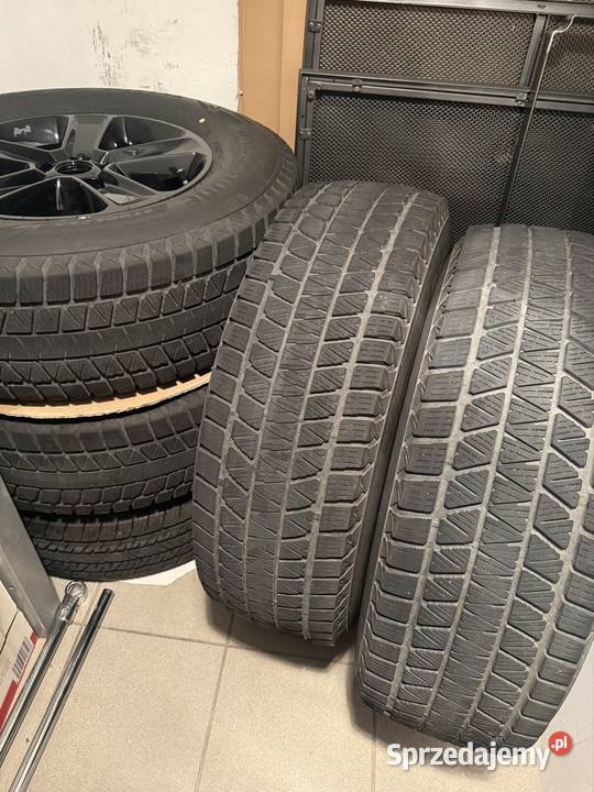 Opona 26570R18 Bridgestone Blizzak 265 Słupsk sprzedam